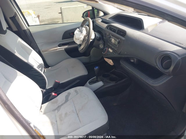 Toyota Prius C One 2014 JTDKDTB31E1078309 Image 5