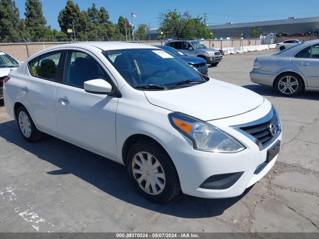 Nissan Versa 1.6 Sv 2018 3N1CN7AP4JL870036 zdjęcie główne