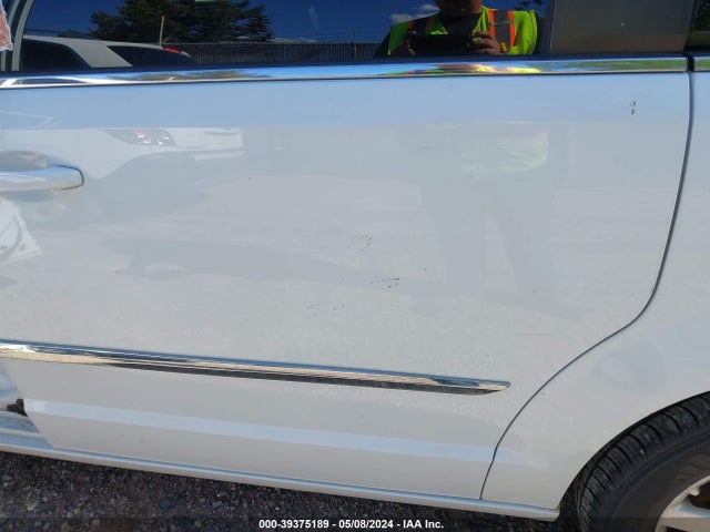 2C4RC1BG2ER294237 Chrysler Town & Country Touring