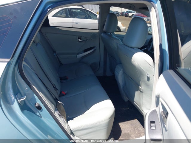 Toyota Prius Four 2014 JTDKN3DU7E1747783 Image 8