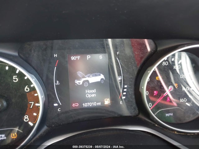 3C4NJDAB1JT135163 Jeep Compass Sport 4x4