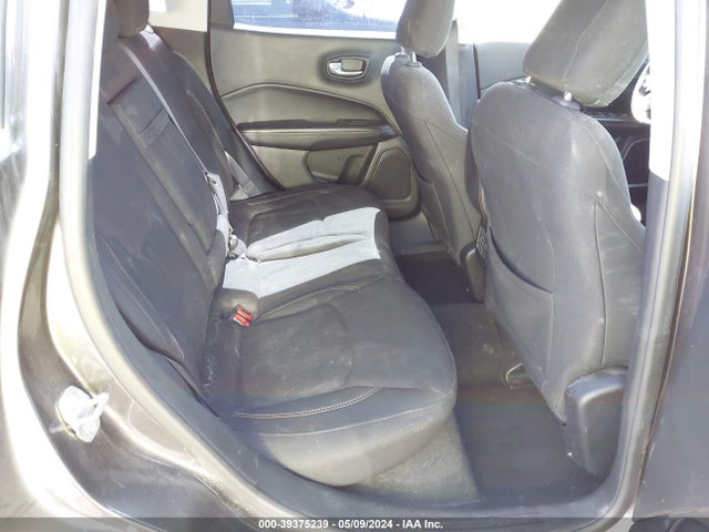 3C4NJDAB1JT135163 Jeep Compass Sport 4x4