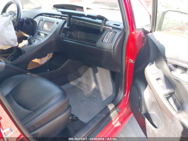 JTDKN3DU3F0428565 Toyota Prius Persona Series Special Edition
