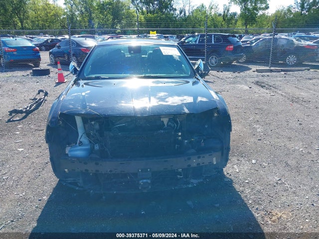 2C3CCAEG4HH570062 Chrysler 300C
