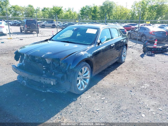 2C3CCAEG4HH570062 Chrysler 300C
