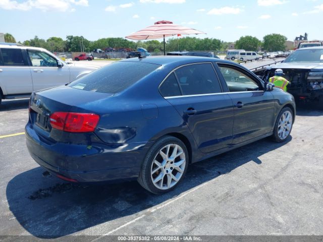 3VWD17AJ7EM420192 Volkswagen Jetta 1.8t Se