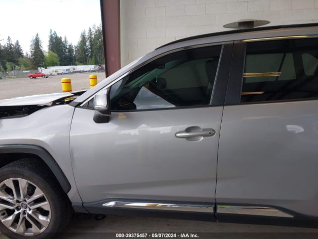 2T3A1RFV4LW108596 Toyota Rav4 Xle Premium
