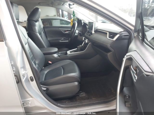 2T3A1RFV4LW108596 Toyota Rav4 Xle Premium