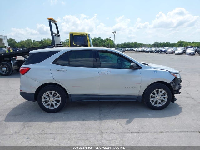 Chevrolet EQUINOX LS 2018 2GNAXHEVXJ6115921 Image 14