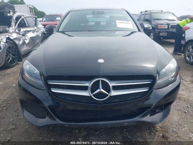 55SWF4JB8HU203827 Mercedes-Benz C 300 Luxury/sport