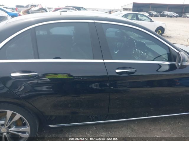 55SWF4JB8HU203827 Mercedes-Benz C 300 Luxury/sport
