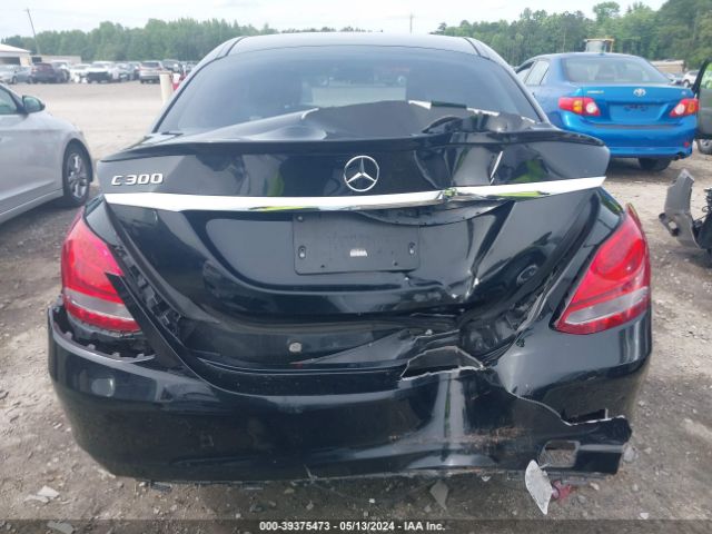 55SWF4JB8HU203827 Mercedes-Benz C 300 Luxury/sport