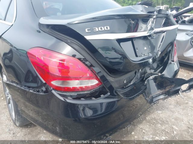 55SWF4JB8HU203827 Mercedes-Benz C 300 Luxury/sport