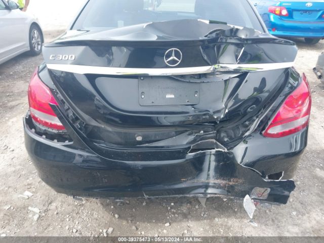 55SWF4JB8HU203827 Mercedes-Benz C 300 Luxury/sport