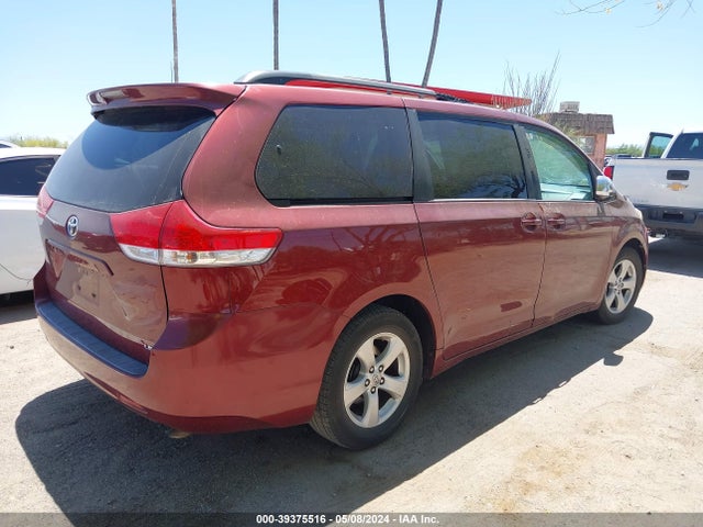 Toyota Sienna Le V6 8 Passenger 2014 5TDKK3DC4ES411396 Image 4