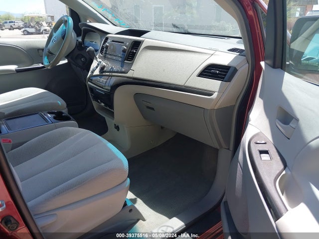 Toyota Sienna Le V6 8 Passenger 2014 5TDKK3DC4ES411396 Image 5