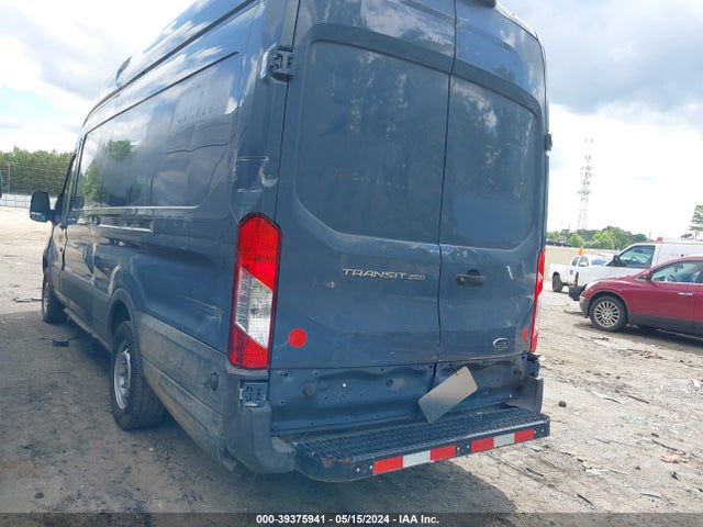 Ford Transit-250 2019 1FTYR3XM3KKB13239 Image 3