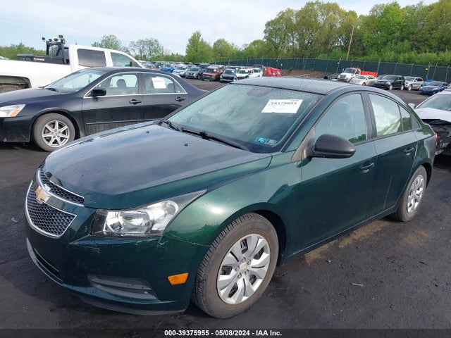 Chevrolet Cruze Ls Auto 2014 1G1PA5SG5E7320960 Image 2