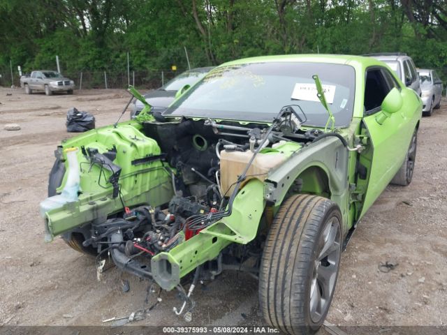 2C3CDZAT6FH722788 Dodge Challenger R/t
