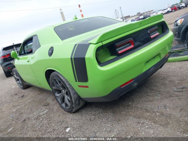 2C3CDZAT6FH722788 Dodge Challenger R/t