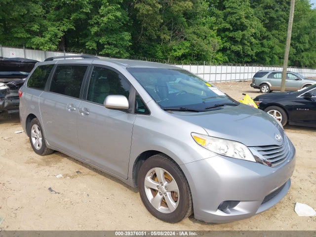 Toyota Sienna Le 8 Passenger 2015 5TDKK3DC3FS668227 zdjęcie główne