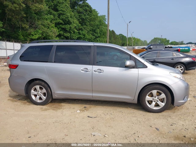 Toyota Sienna Le 8 Passenger 2015 5TDKK3DC3FS668227 Image 13