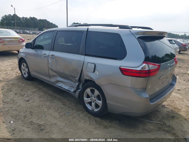 Toyota Sienna Le 8 Passenger 2015 5TDKK3DC3FS668227 Image 3