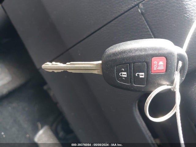 Toyota Rav4 Xle 2015 2T3WFREV4FW177401 Image 11
