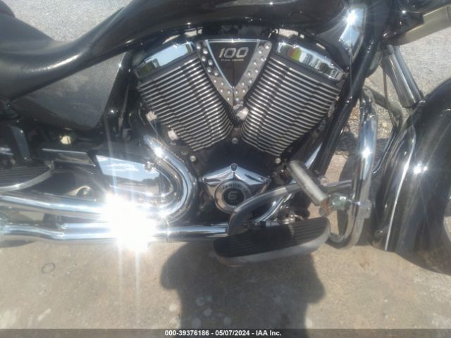 2009 VICTORY MOTORCYCLES KINGPIN 5VPCD26D393004158 Photo 7