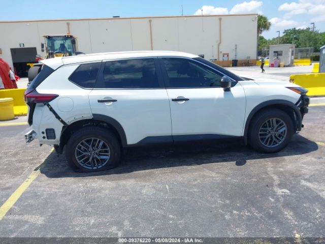 5N1BT3AA2NC699593 Nissan Rogue S Fwd