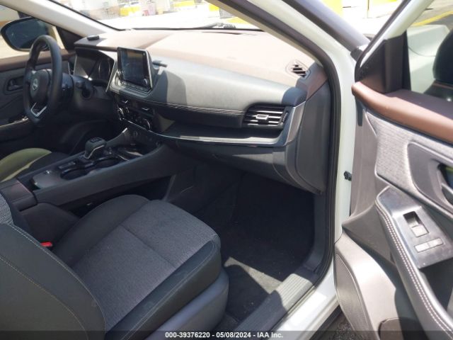 5N1BT3AA2NC699593 Nissan Rogue S Fwd