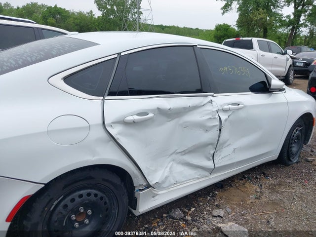 Chrysler 200 Limited 2015 1C3CCCAB7FN510660 Image 6