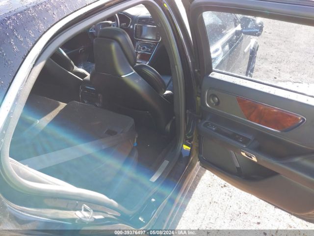 1LN6L9NC7H5605958 Lincoln Continental Reserve