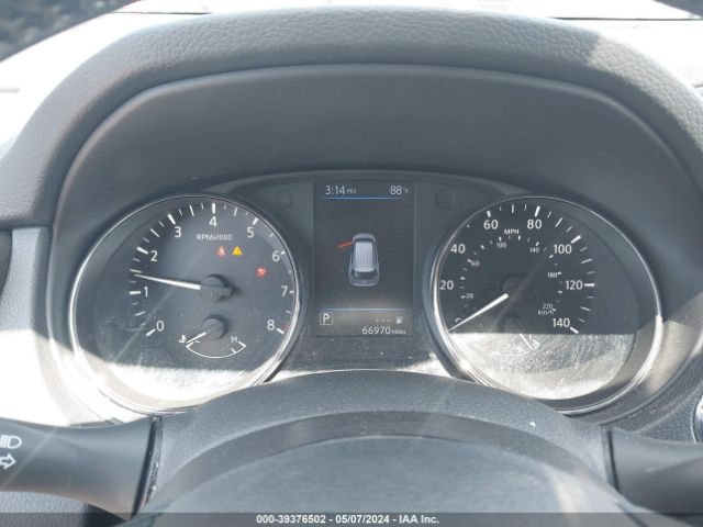 5N1AT2MT7LC706134 Nissan Rogue Sv Fwd