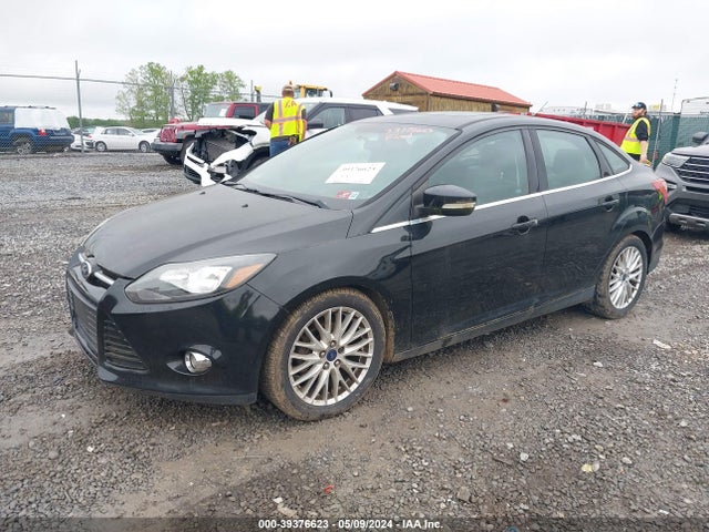 Ford Focus Titanium 2014 1FADP3J23EL361491 Image 2