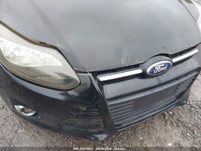Ford Focus Titanium 2014 1FADP3J23EL361491 Image 6