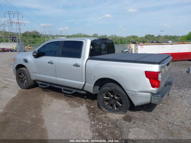 1N6AA1EJ9HN560488 Nissan TITAN SV