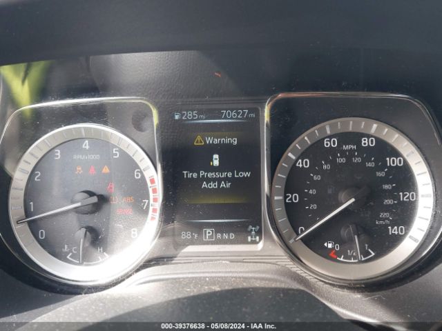 1N6AA1EJ9HN560488 Nissan TITAN SV