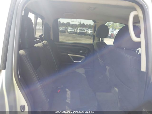 1N6AA1EJ9HN560488 Nissan TITAN SV