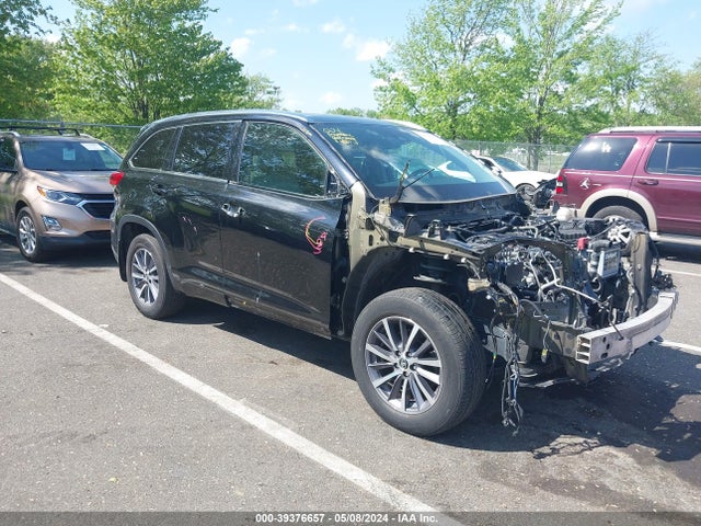 Toyota Highlander Xle 2017 5TDJZRFH7HS380071 Image 1