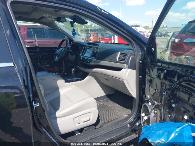 Toyota Highlander Xle 2017 5TDJZRFH7HS380071 Image 5