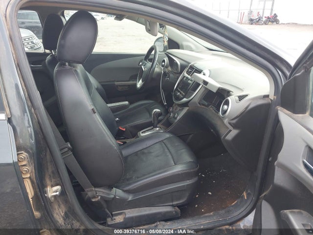 Chevrolet Sonic Premier Auto 2018 1G1JF5SB2J4136731 Image 5