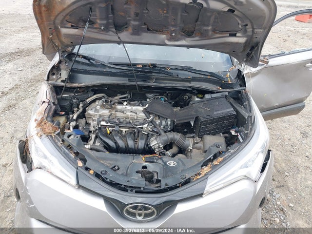 Toyota C-HR XLE 2019 NMTKHMBX2KR067930 Image 10