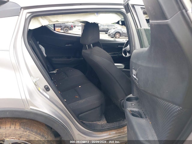 Toyota C-HR XLE 2019 NMTKHMBX2KR067930 Image 8