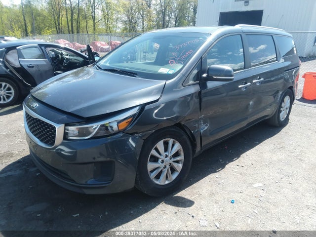 KIA SEDONA LX 2017 KNDMB5C13H6238916 Image 2