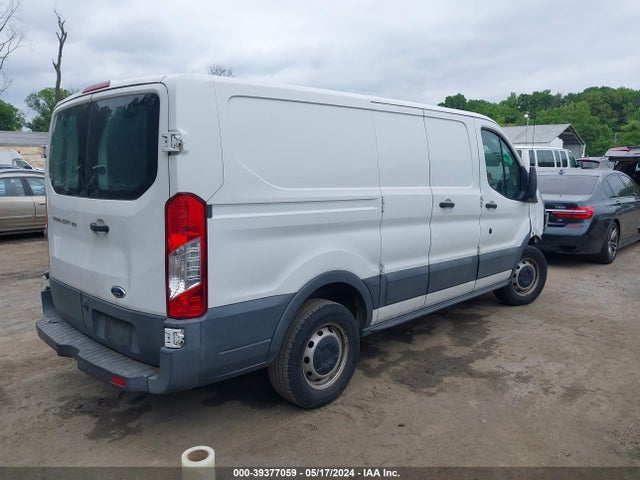 Ford Transit-150 2016 1FTYE1ZM1GKB32070 Image 4