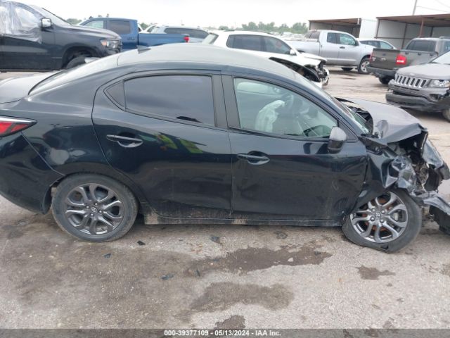 3MYDLBYV3KY516822 Toyota YARIS LE