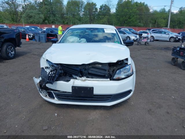 3VW2K7AJ0EM319015 Volkswagen Jetta 2.0l S