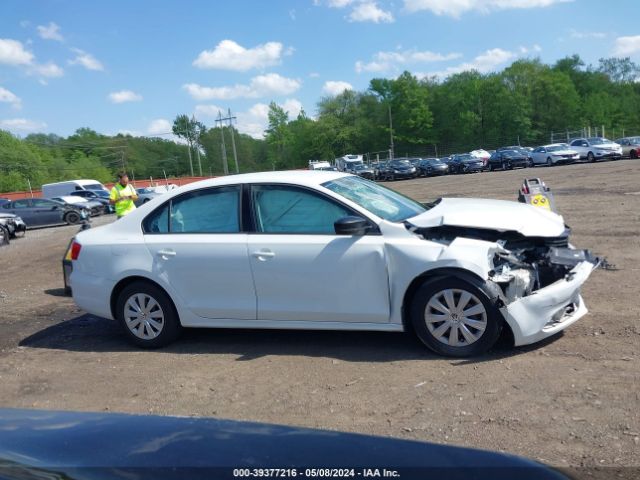 3VW2K7AJ0EM319015 Volkswagen Jetta 2.0l S