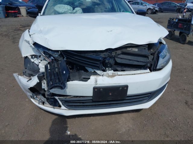 3VW2K7AJ0EM319015 Volkswagen Jetta 2.0l S